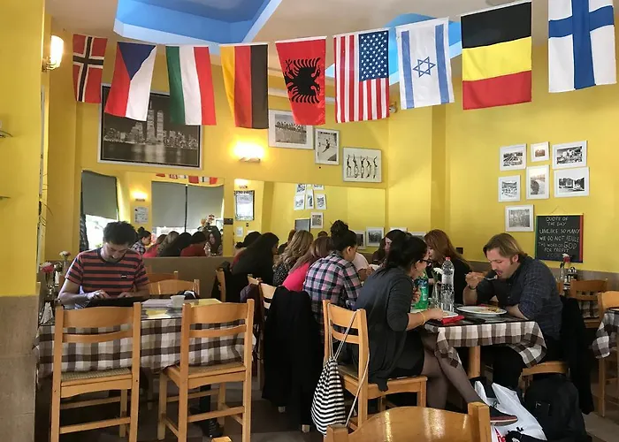 ベッド・アンド・ブレックファスト Lauras Bb