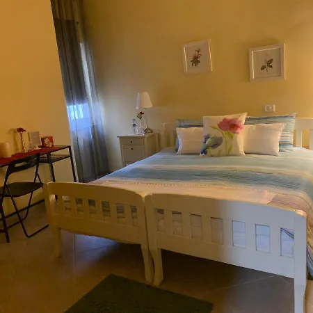 Stephen Center Oda ve Kahvaltı 3*