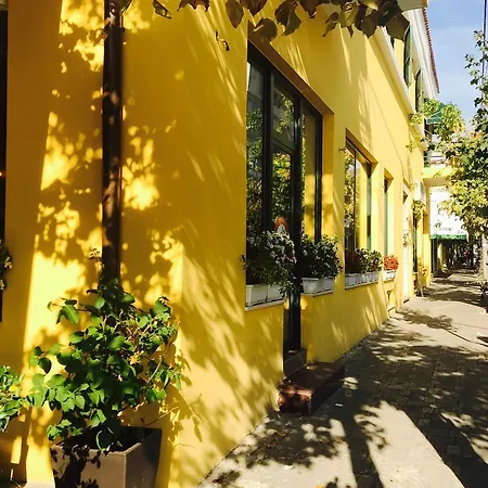 Stephen Center 3* Tirana