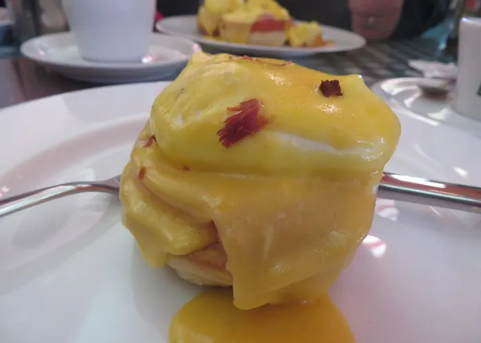 Lauras Bb טיראנה